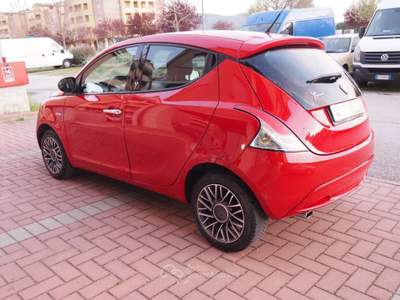 Lancia Ypsilon 1.3 MJT 16V 95 CV 5 porte S&S Gold Rosso usata Magione