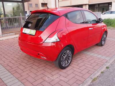 Lancia Ypsilon 1.3 MJT 16V 95 CV 5 porte S&S Gold Rosso usata Magione