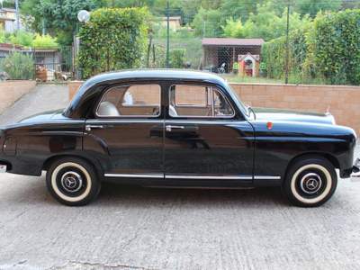 Mercedes-Benz Classe C MANUALE RESTAURO TOTALE ASI ORO Nero usata Magione