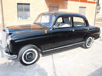Mercedes-Benz Classe C MANUALE RESTAURO TOTALE ASI ORO Nero usata Magione