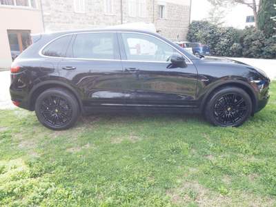 Porsche Cayenne 3.0 Diesel finanziabile Nero usata Magione