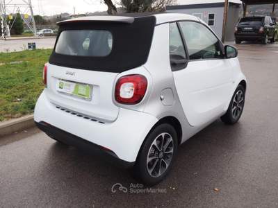 Smart ForTwo 70 1.0 cabrio Passion FINANZIABILE neopatentati Bianco usata Magione