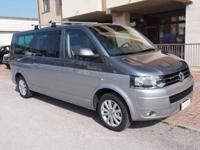Volkswagen Caravelle T5 AUTOMATICO 4 MOTION 2.0 TDI PASSO LUNGO Grigio usata Magione