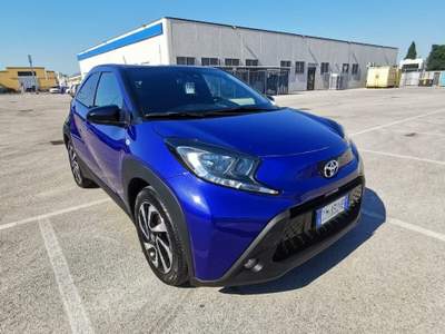 Toyota Aygo X 1.0 VVT-i 72 CV 5 porte Lou S-CVT Blu/Azzurro usata Barletta