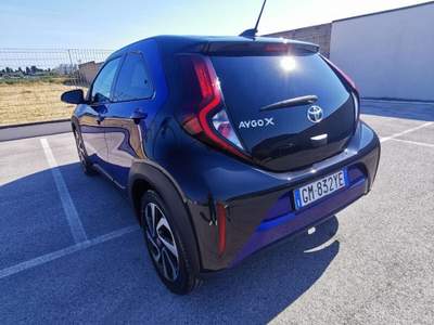 Toyota Aygo X 1.0 VVT-i 72 CV 5 porte Lou S-CVT Blu/Azzurro usata Barletta