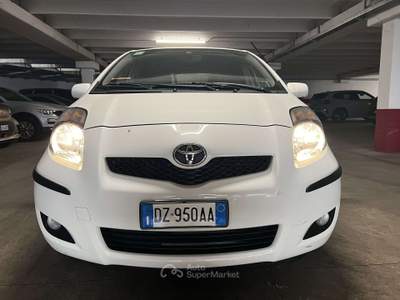 Toyota Yaris Yaris II 2005 5p 1.3 dual Sol m-mt solo 63000 km Bianco usata Sesto San Giovanni