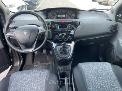 Lancia Ypsilon 1.0 firefly hybrid Silver s&amp;s 70cv Grigio usata Sarego