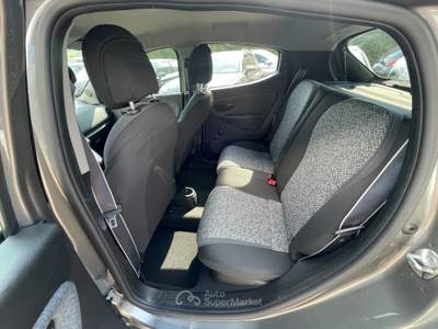Lancia Ypsilon 1.0 firefly hybrid Silver s&amp;s 70cv Grigio usata Sarego