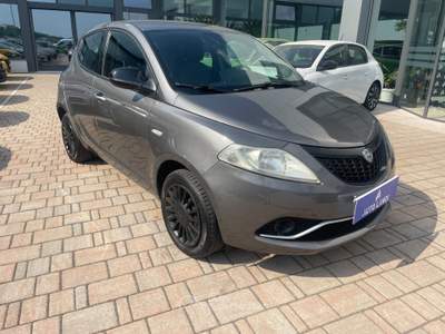 Lancia Ypsilon 1.0 firefly hybrid Silver s&amp;s 70cv Grigio usata Sarego