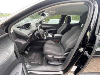 Peugeot 3008 1.5 BlueHDI Active Pack Start&amp;Stop 130cv Nero usata Sarego