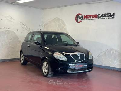 Lancia Ypsilon ADATTA A NEOPATENTATI Nero usata Roma
