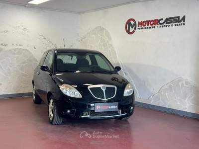 Lancia Ypsilon ADATTA A NEOPATENTATI Nero usata Roma