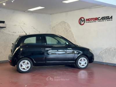 Lancia Ypsilon ADATTA A NEOPATENTATI Nero usata Roma