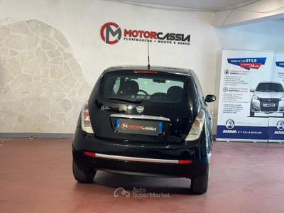 Lancia Ypsilon ADATTA A NEOPATENTATI Nero usata Roma