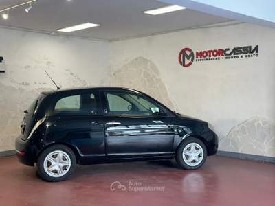 Lancia Ypsilon ADATTA A NEOPATENTATI Nero usata Roma