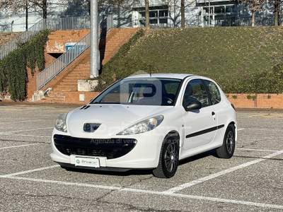 Peugeot 206 PEUGEOT 206 Plus 1.1 60CV 3p. Plus ECO GPL Bianco usata Trento