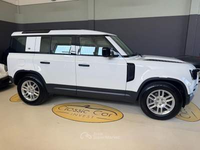 Land Rover Defender 110 2.0 SD4 AWD SE Bianco usata Medesano