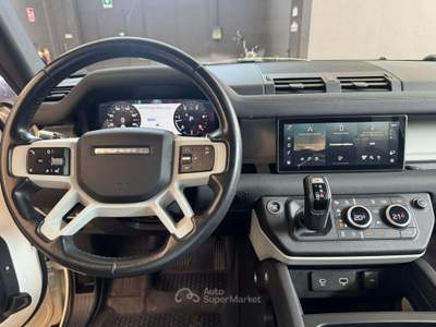 Land Rover Defender 110 2.0 SD4 AWD SE Bianco usata Medesano