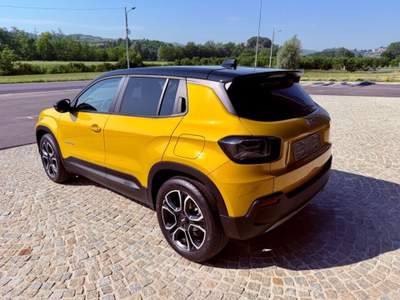 Jeep Avenger UNIPRO - SUMMIT - KM 25.000 - PROMO FINANZIAMENTO Giallo usata Castagnole delle Lanze