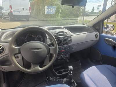 Fiat Punto 1.2i cat 3 porte Nero usata Montagnana