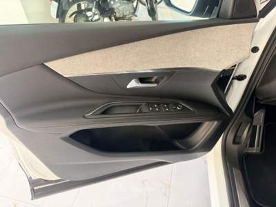Peugeot 3008 BlueHDi 130 S&S EAT8 GT Pack Bianco usata MASSAFRA