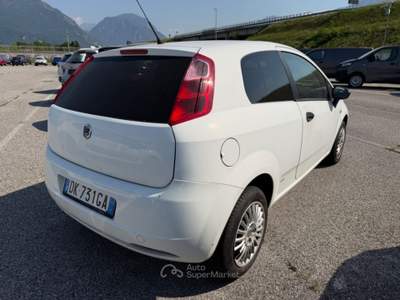 Fiat Grande Punto 1.3 MJT 75 3p.Van Active 2 posti Bianco usata Gemona del Friuli