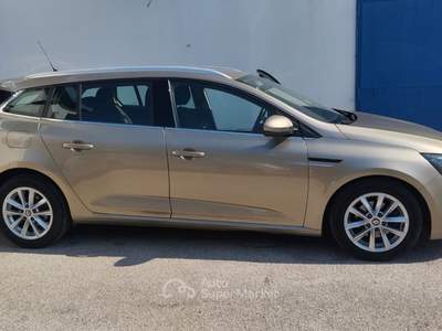 Renault Mégane Megane Mégane Sporter dCi 8V Energy Business Bronzo usata Modugno