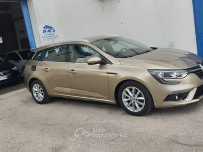Renault Mégane Megane Mégane Sporter dCi 8V Energy Business Bronzo usata Modugno
