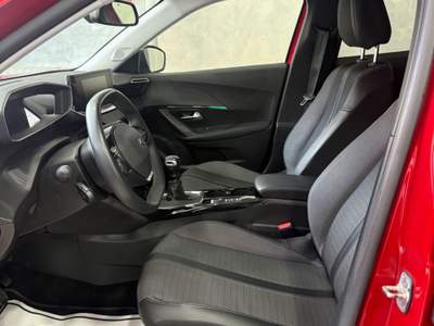 Peugeot 2008 80.000 km Rosso usata Moncalieri