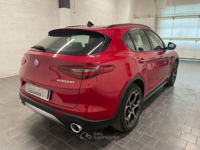 Alfa Romeo Stelvio 2.2 MJT 210CV AT8 Q4 Executive-TETTO-GANCIOTRAINO Rosso usata Fossano