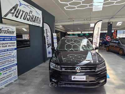 Volkswagen Tiguan VOLKSWAGEN TIGUAN 1.6 TDI R-LINE SPORT Nero usata Torino