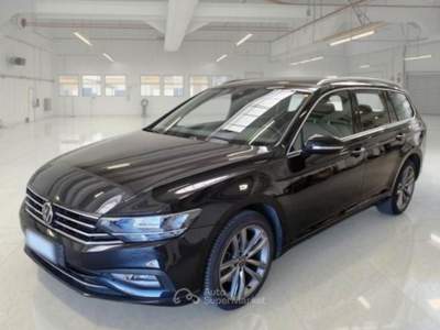 Volkswagen Passat 2.0 TDI SCR 122 CV EVO DSG Business Nero usata Spresiano
