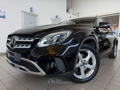 Mercedes-Benz GLA Automatic 4Matic Sport //LED//NAVI//BLUETOOTH Nero usata Parma