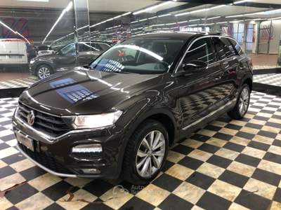 Volkswagen T-Roc 1.6 TDI SCR Style BlueMotion Technology Bronzo usata Firenze