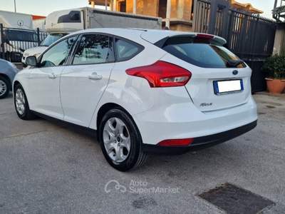 Ford Focus 1.5 TDCi 95 CV Start&Stop Plus Bianco usata Frattaminore