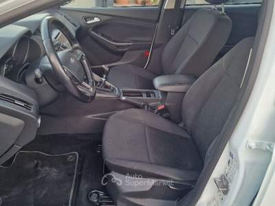 Ford Focus 1.5 TDCi 95 CV Start&Stop Plus Bianco usata Frattaminore