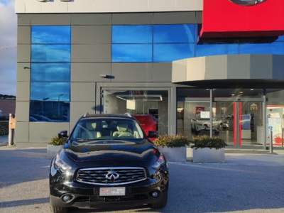 Infiniti QX70 FX30D Nero usata Lucca