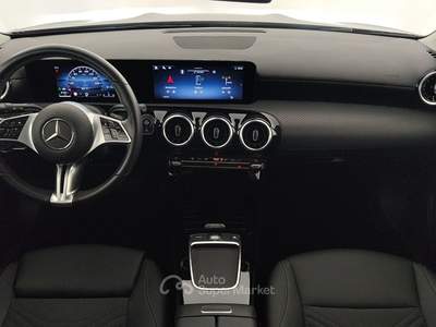 Mercedes-Benz CLA Cla shooting brake 180 d advanced auto Nero usata Cuneo