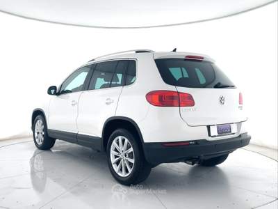 Volkswagen Tiguan Tiguan 2.0 tdi sport&style 4motion 140cv dsg bluetooth+c 17" Bianco usata Ghedi