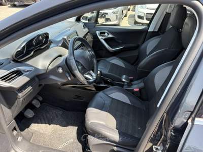 Peugeot 2008  - bluehdi 100 s&s allure usata Civitanova Marche