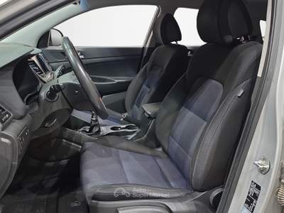 Hyundai Tucson  1.7 crdi xpossible 2wd 115cv Bianco usata Firenze