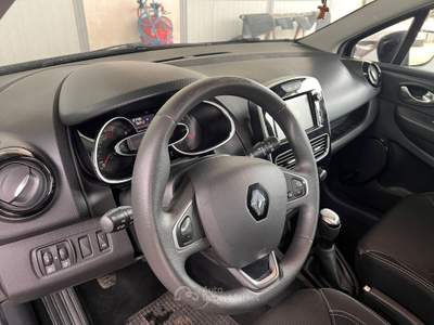 Renault Clio RENAULT CLIO 1,2 BUSINESS Nero usata Sannicola