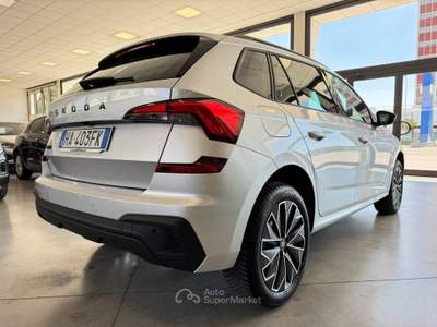 Skoda Kamiq 1.0 tsi Black Dots 115cv dsg Argento usata Pollenza