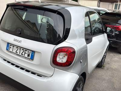Smart ForTwo auto pari al nuovo qualsiasi prova Bianco usata Arzano