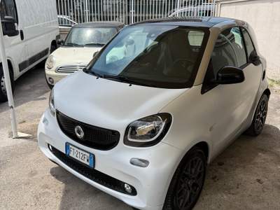 Smart ForTwo auto pari al nuovo qualsiasi prova Bianco usata Arzano
