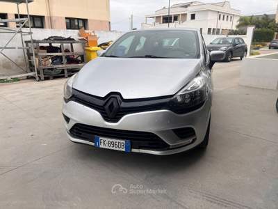 Renault Clio RENAULT CLIO 1,2 BUSINESS Argento usata Sannicola