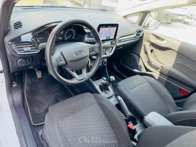 Ford Fiesta 5 porte Titanium Bianco usata Massarosa