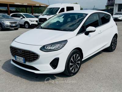 Ford Fiesta 5 porte Titanium Bianco usata Massarosa