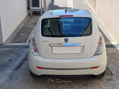 Lancia Ypsilon Unyca Beige usata Triggiano