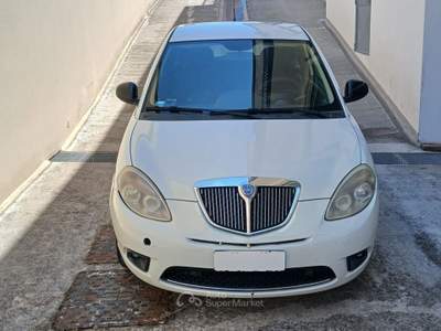 Lancia Ypsilon Unyca Beige usata Triggiano